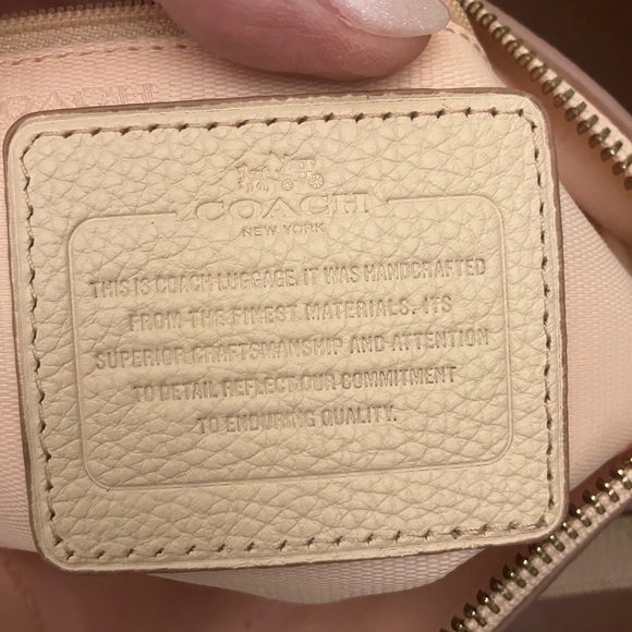 EMBOSSED HORSE AND CARRIAGE CHARLEY CROSSBODY IN PEBBLE LEATHER in Blush Pink - Picture 4 of 12